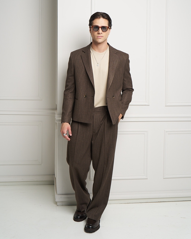 6009-FW26-BROWN.jpg RELAXED DOUBLE PLEAT TROUSER - Image 1