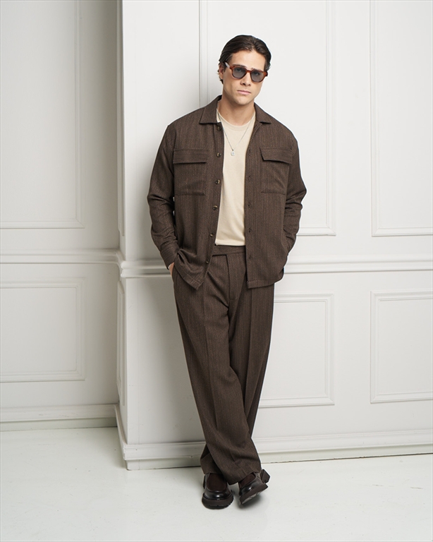 7002-FW26-BROWN.jpg LIGHT WEIGHT HERRINGBONE JACKET - Image 1